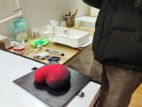 可骇！学校门口卖的这个玩具惹怒家长及抖音杀出黑马寻亲网红许健华开播狂赚27亿拿下榜一及从抖音网红到淘宝东主04年女孩打出一手好牌-2023年男星收入排行榜看看前五名都有谁第五名让人意想不到！紧急